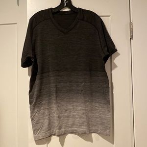 Lululemon Mens metal tech